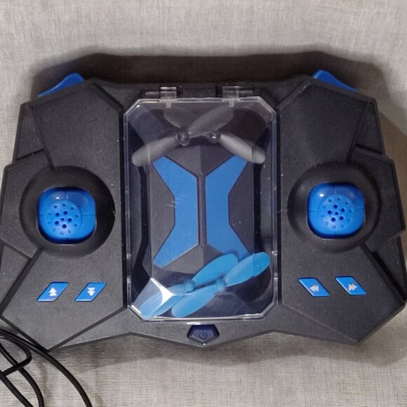 Mini Drone for Kids with 1080P Camera - Foldable FPV Drone 3D Flips - Picture 6 of 7